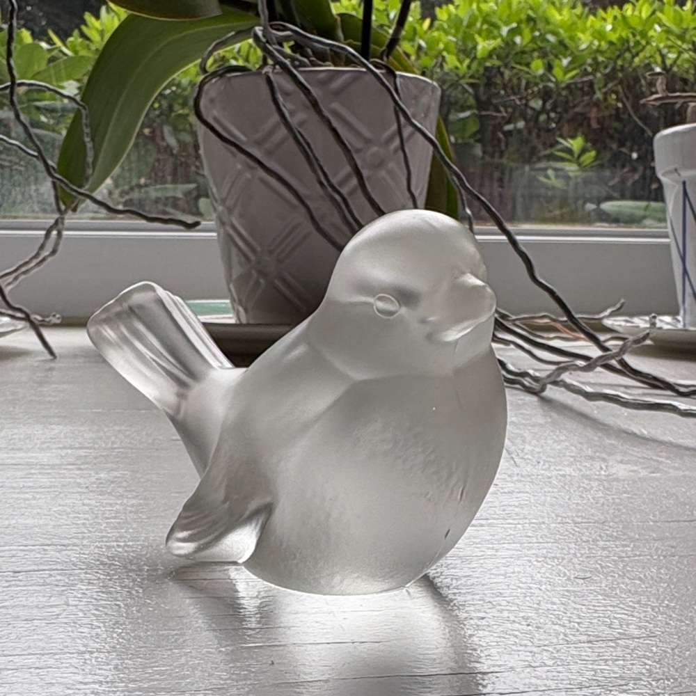 Vintage Fenton Frosted Glass Bird Figurine